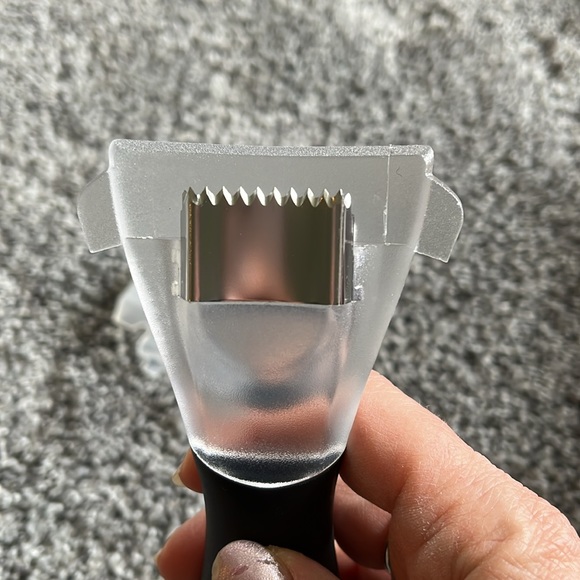 NEW Pampered Chef Kernel Cutter - Picture 4 of 4